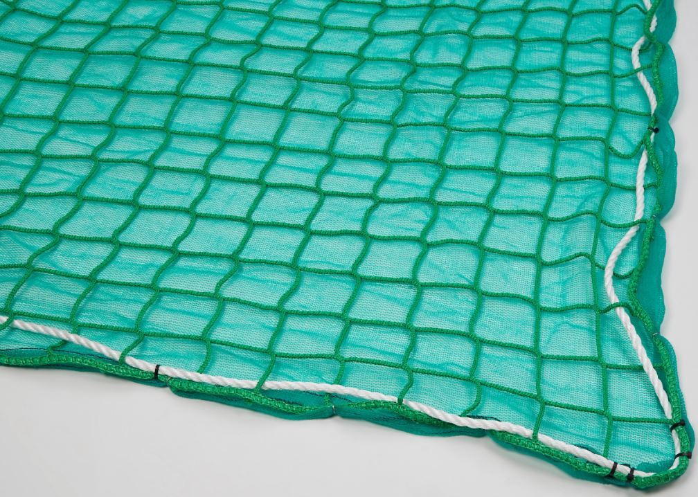 Záchytná síť s prodyšnou plachtou 75 g/m2, oko 45 mm